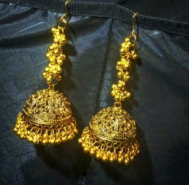 Gold polic Jhumka 